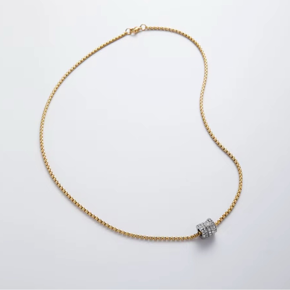 AMD Gold Necklace with Charm Rings - Picture 5 of 7